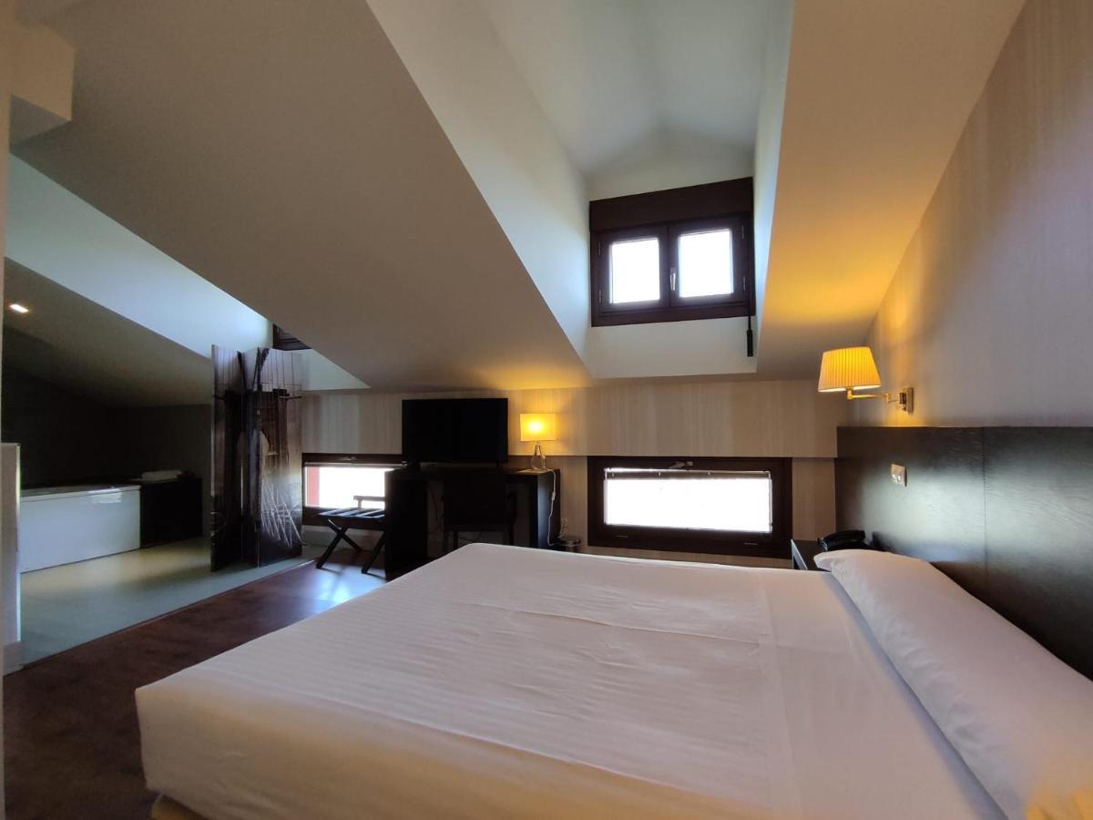 Hotel Puerta Del Arco Tudela de Duero Ngoại thất bức ảnh