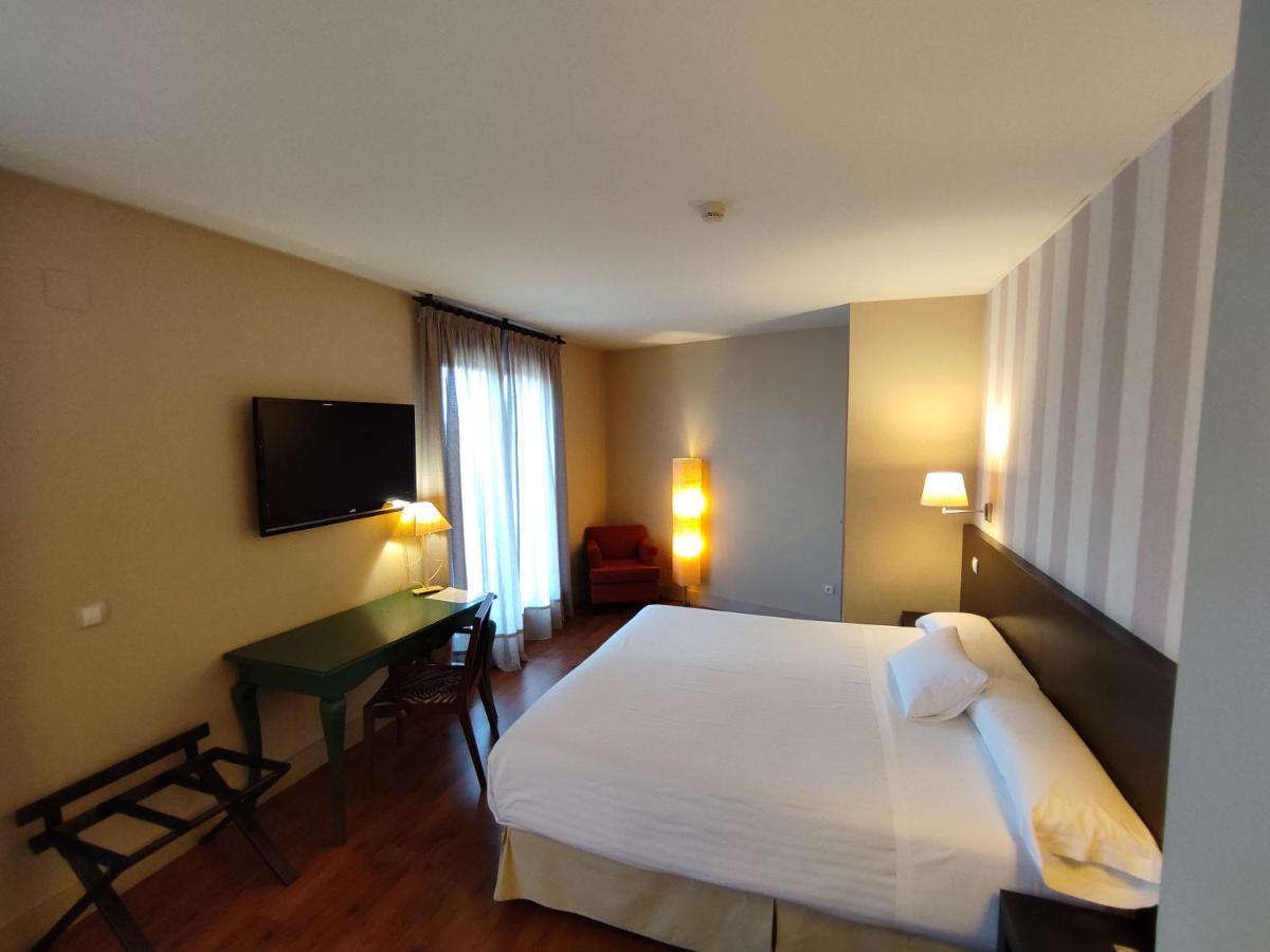 Hotel Puerta Del Arco Tudela de Duero Ngoại thất bức ảnh