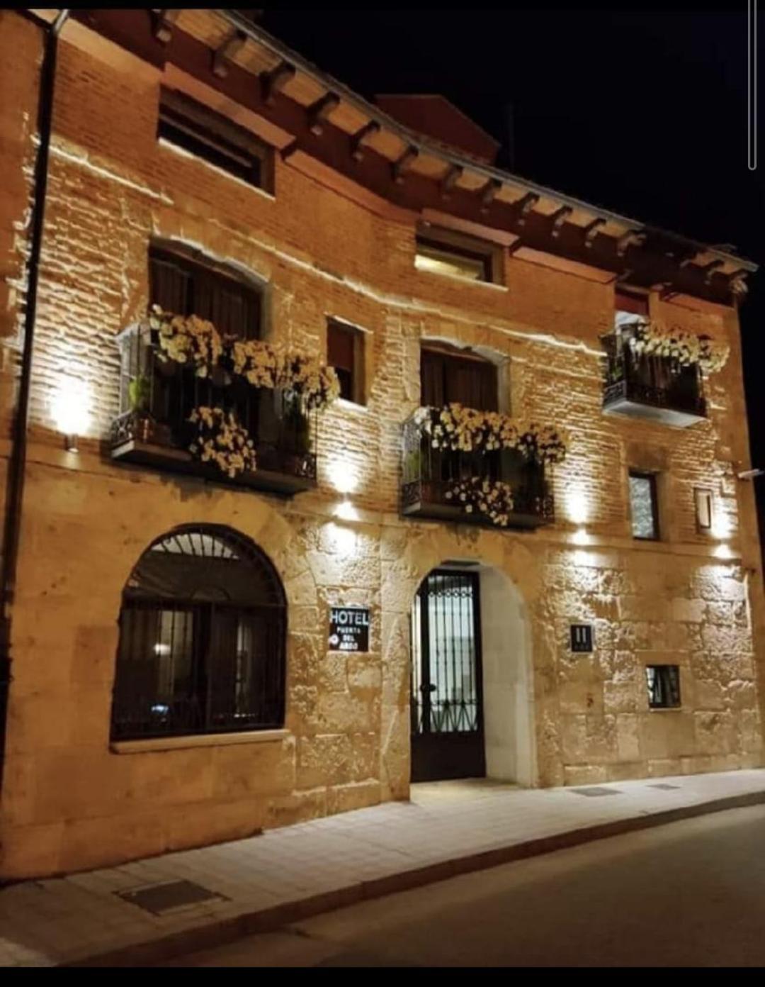 Hotel Puerta Del Arco Tudela de Duero Ngoại thất bức ảnh