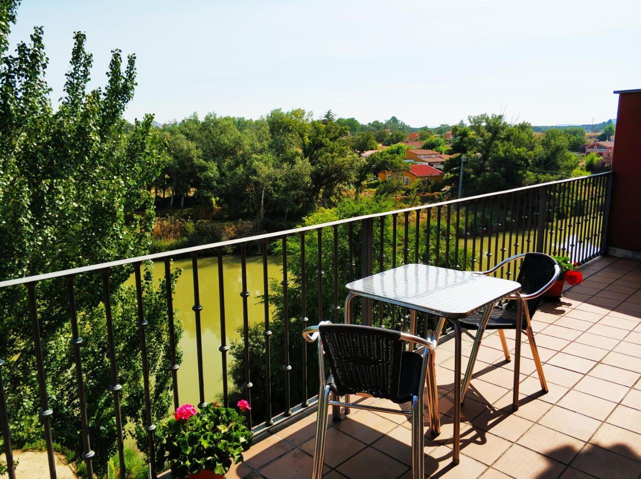 Hotel Puerta Del Arco Tudela de Duero Ngoại thất bức ảnh
