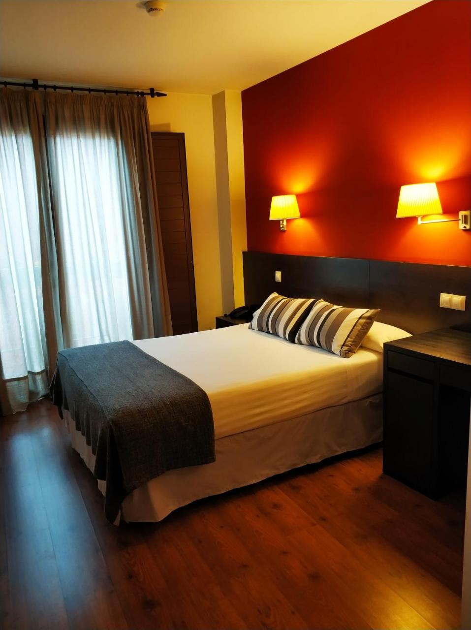 Hotel Puerta Del Arco Tudela de Duero Ngoại thất bức ảnh