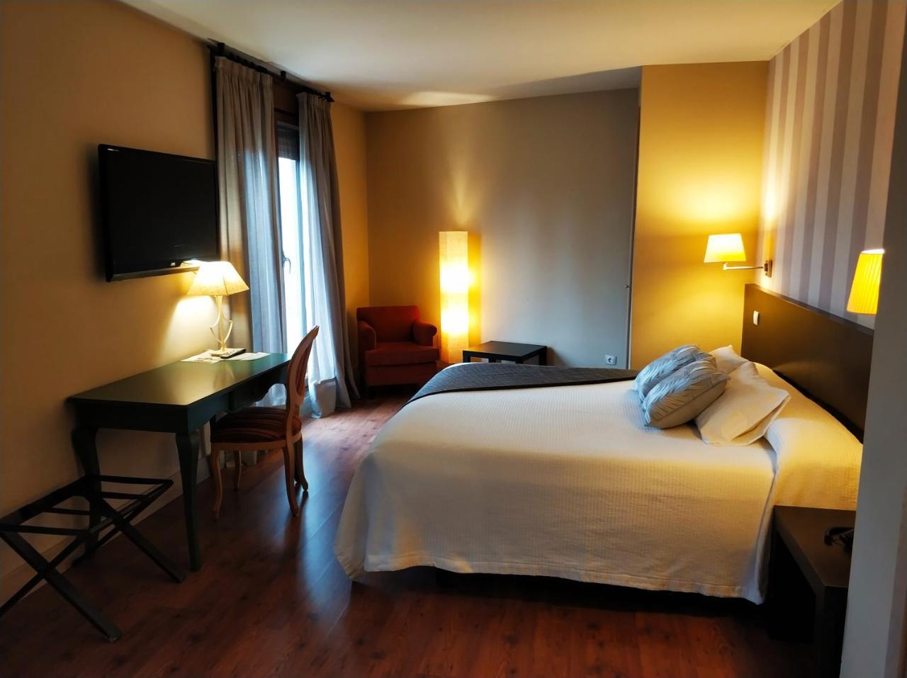 Hotel Puerta Del Arco Tudela de Duero Ngoại thất bức ảnh