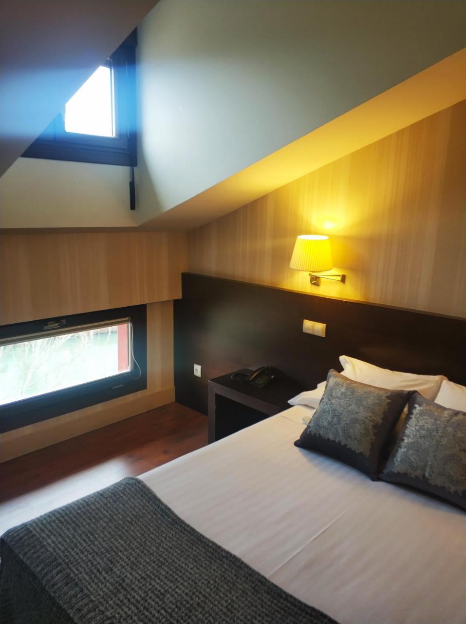 Hotel Puerta Del Arco Tudela de Duero Ngoại thất bức ảnh