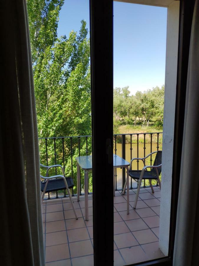 Hotel Puerta Del Arco Tudela de Duero Ngoại thất bức ảnh