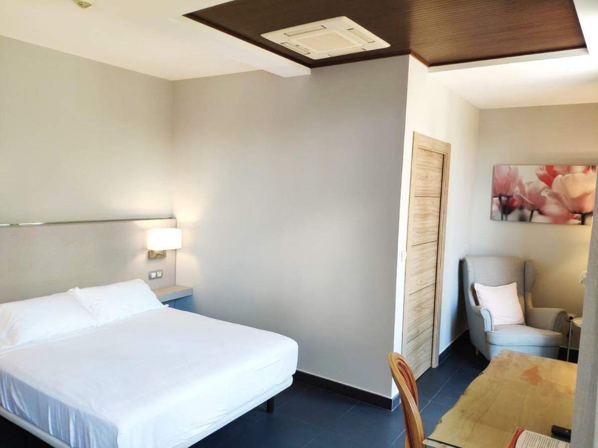 Hotel Puerta Del Arco Tudela de Duero Ngoại thất bức ảnh