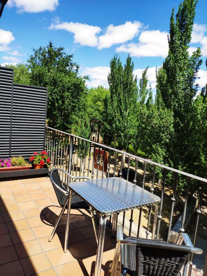 Hotel Puerta Del Arco Tudela de Duero Ngoại thất bức ảnh