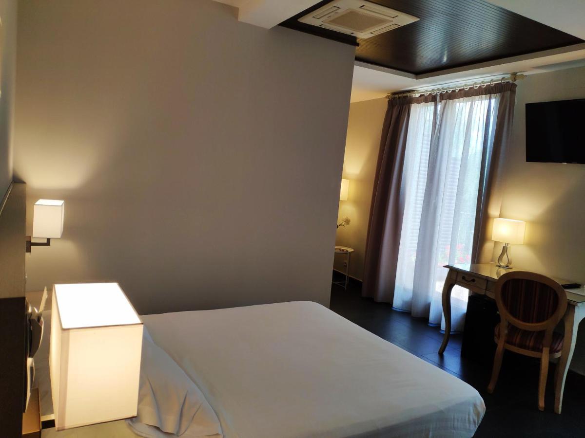 Hotel Puerta Del Arco Tudela de Duero Ngoại thất bức ảnh