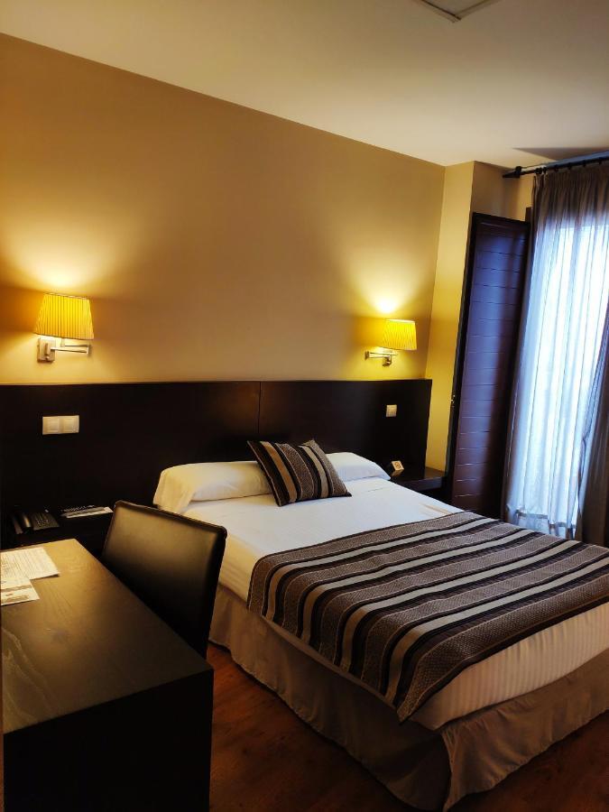 Hotel Puerta Del Arco Tudela de Duero Ngoại thất bức ảnh